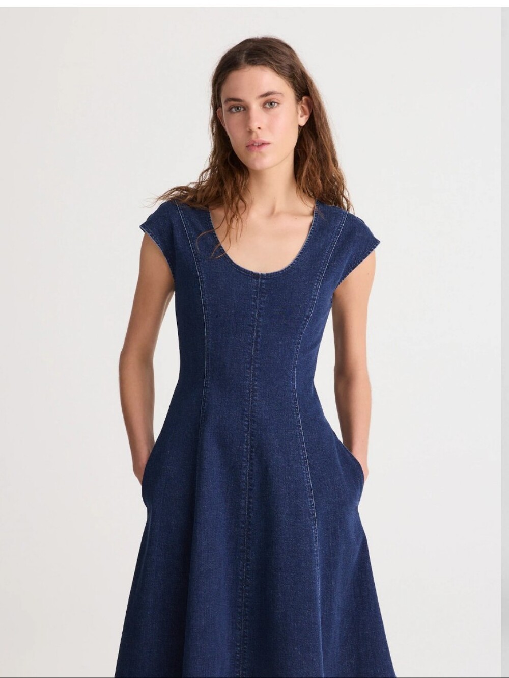Madewell Denim Seamed Scoopneck Midi Dress NX932 Size 8 NWT - Picture 2 of 8